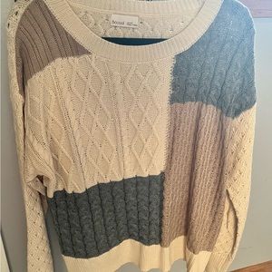 Women’s light weight sweater